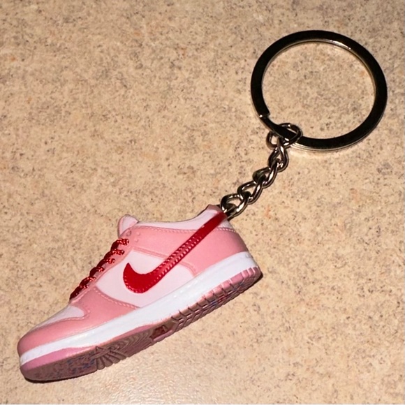 Keychain✨ - Picture 6 of 6